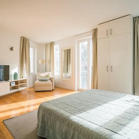 Principe Real Gloria Flat דירה